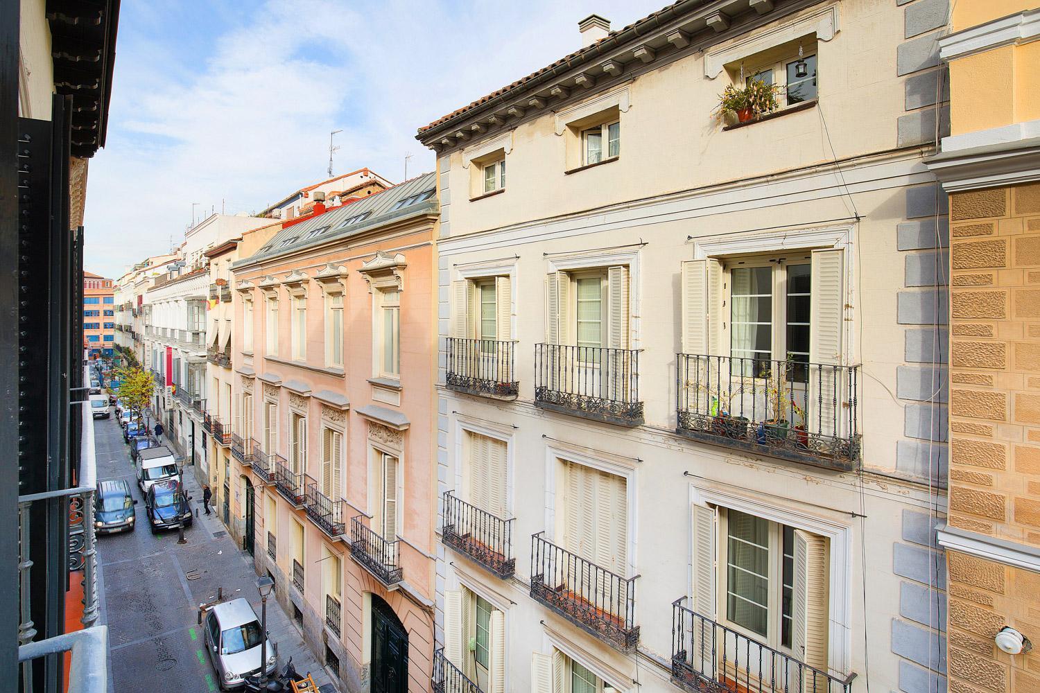 Apartamentos San Lorenzo 26 Madrid Dış mekan fotoğraf