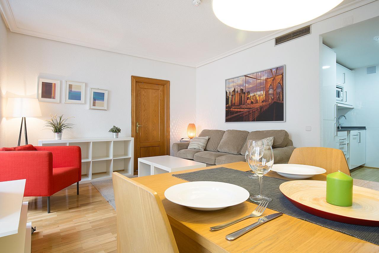 Apartamentos San Lorenzo 26 Madrid Dış mekan fotoğraf