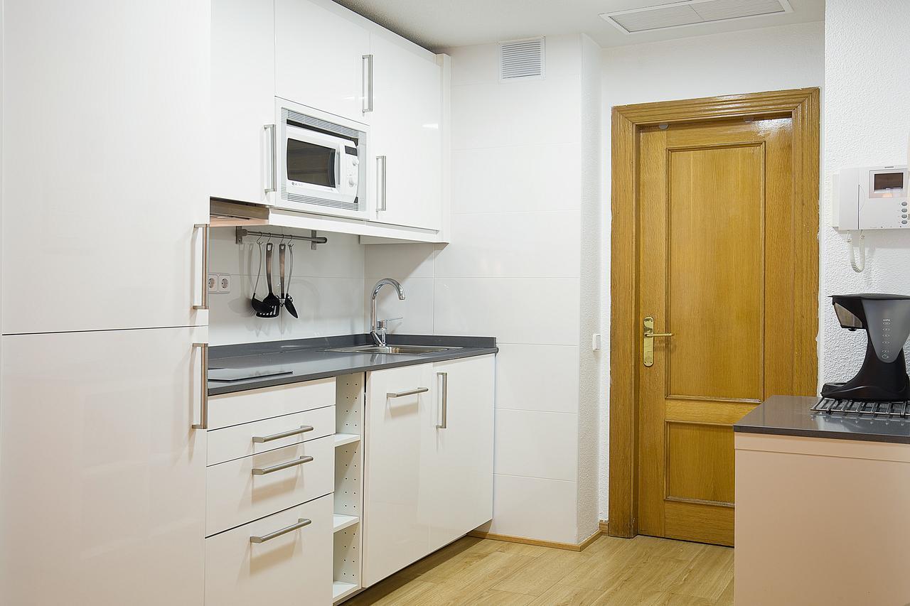 Apartamentos San Lorenzo 26 Madrid Dış mekan fotoğraf