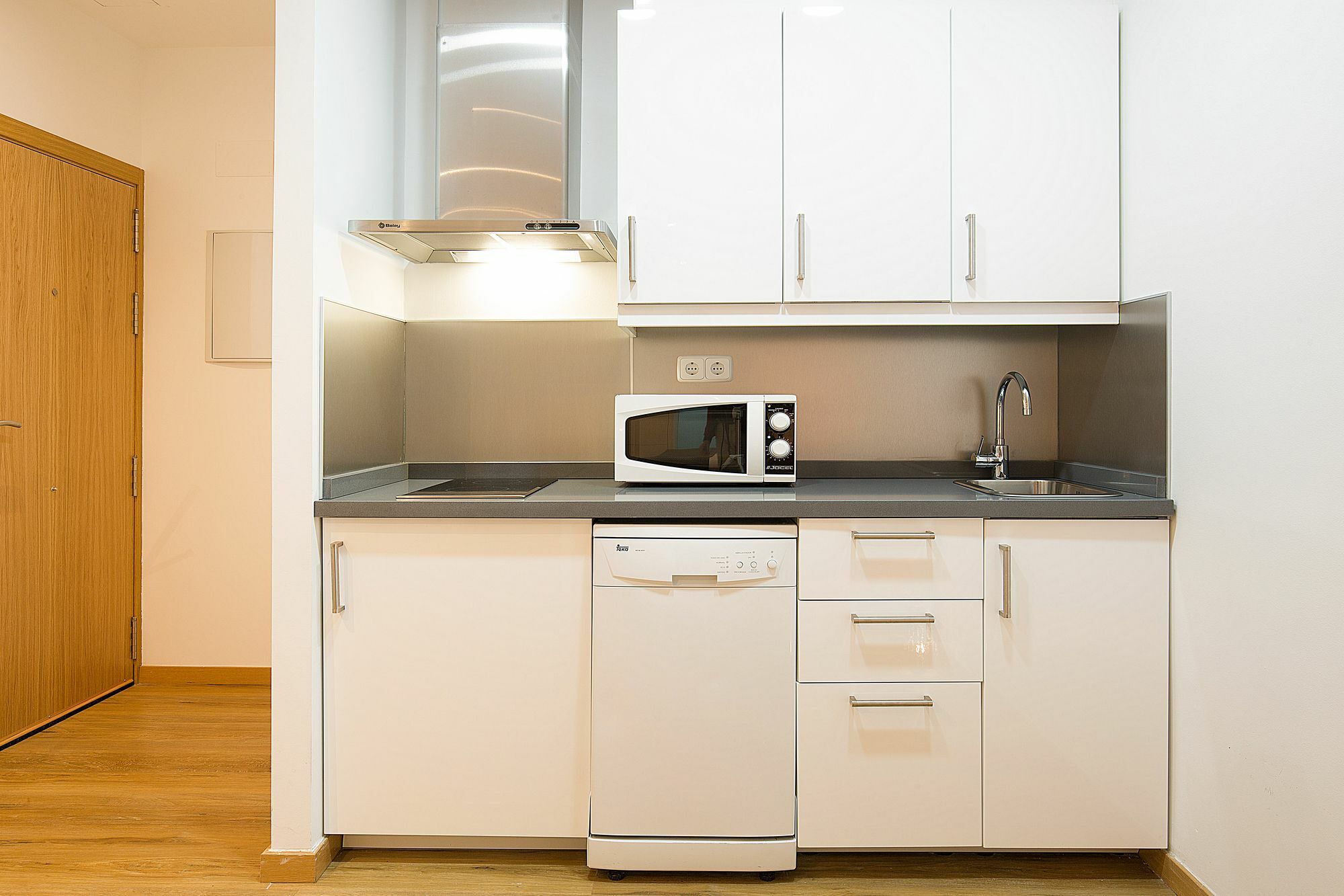 Apartamentos San Lorenzo 26 Madrid Dış mekan fotoğraf